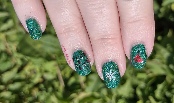 These Were My Favorite Christmas Nails For Sure