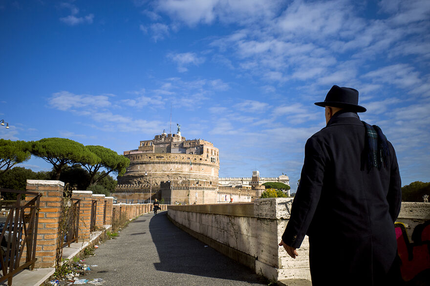 I Walked 20km Along The Ancient Aurelian Walls In Rome