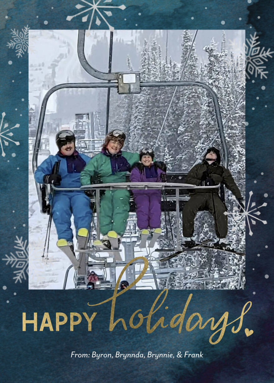 I Photoshopped Myself To Become My Own Awkward Family For My 8th Annual Holiday Card