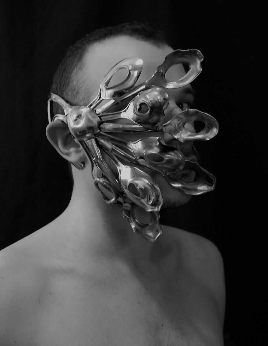 Plastic Spoon Facemask