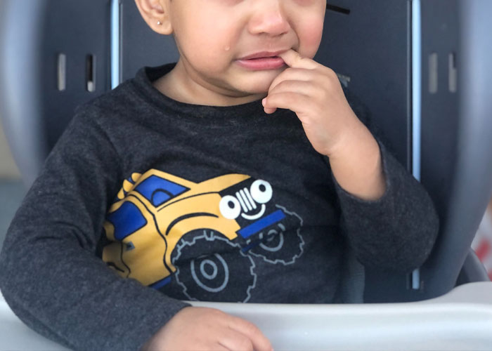 Woman Continues To Enjoy Her Ice Cream In Peace As Entitled Mother Yells Profanities At Her For Not Sharing The Treat With Crying Toddler