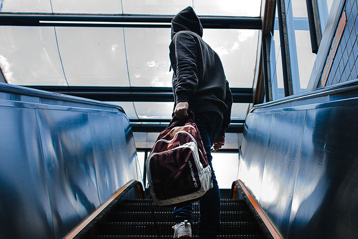 31 Inconsiderate And Disgusting Things People Have No Reason To Do In Public, Yet They Do