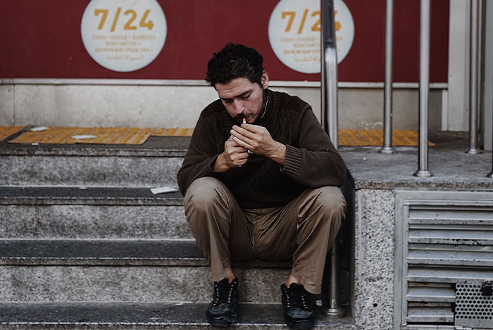 31 Inconsiderate And Disgusting Things People Have No Reason To Do In Public, Yet They Do