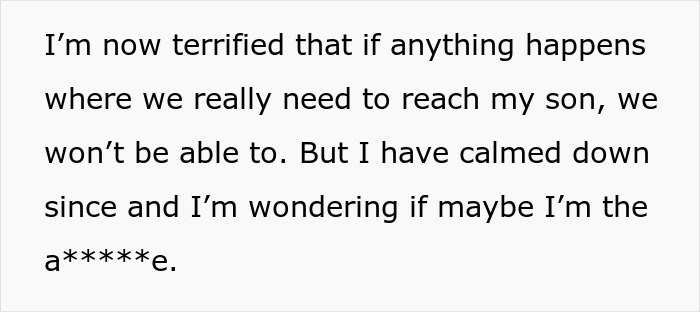 Mother Asks Whether She’s In The Wrong For Removing The Door To Her Son’s Room Indefinitely, The Internet Responds Mother Asks Whether She’s In The Wrong For Removing The Door To Her Son’s Room Indefinitely, The Internet Responds