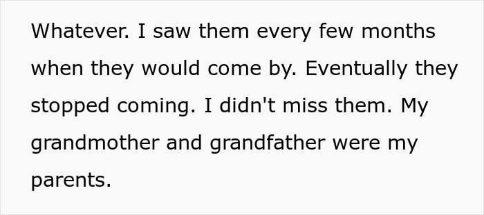 Bride Bans Polyamorous Parents' Throuple Partner From Her Wedding And Asks Folks Online If She's The Bad Guy
