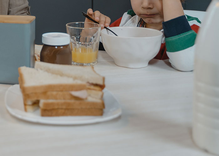 "I Thought It Was Normal For Too Long": 30 Weird And Disturbing Rules Parents Had Their Children Follow