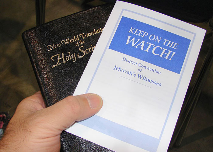 "I Thought It Was Normal For Too Long": 30 Weird And Disturbing Rules Parents Had Their Children Follow
