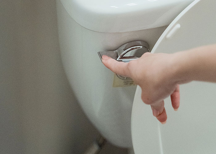 "I Thought It Was Normal For Too Long": 30 Weird And Disturbing Rules Parents Had Their Children Follow