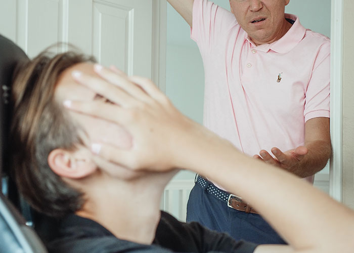 "I Thought It Was Normal For Too Long": 30 Weird And Disturbing Rules Parents Had Their Children Follow