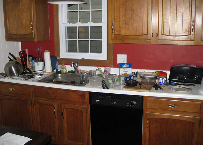 "I Thought It Was Normal For Too Long": 30 Weird And Disturbing Rules Parents Had Their Children Follow