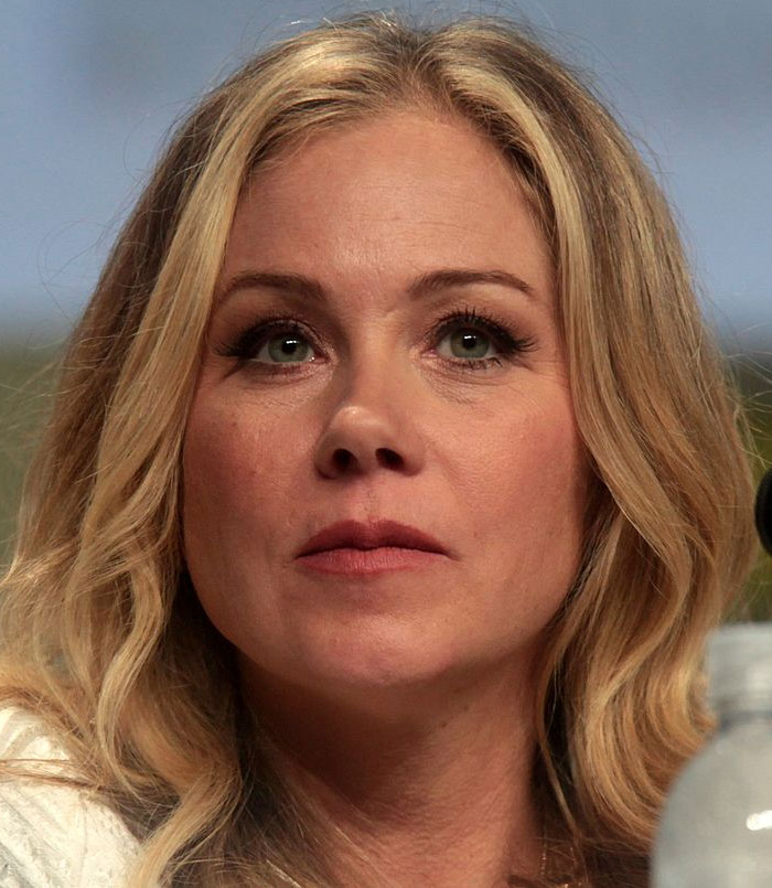 People Are Sharing Unproblematic Celebs That Seem To Be Adored By All (38 Answers)