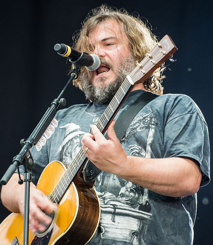 People Are Sharing Unproblematic Celebs That Seem To Be Adored By All (38 Answers)