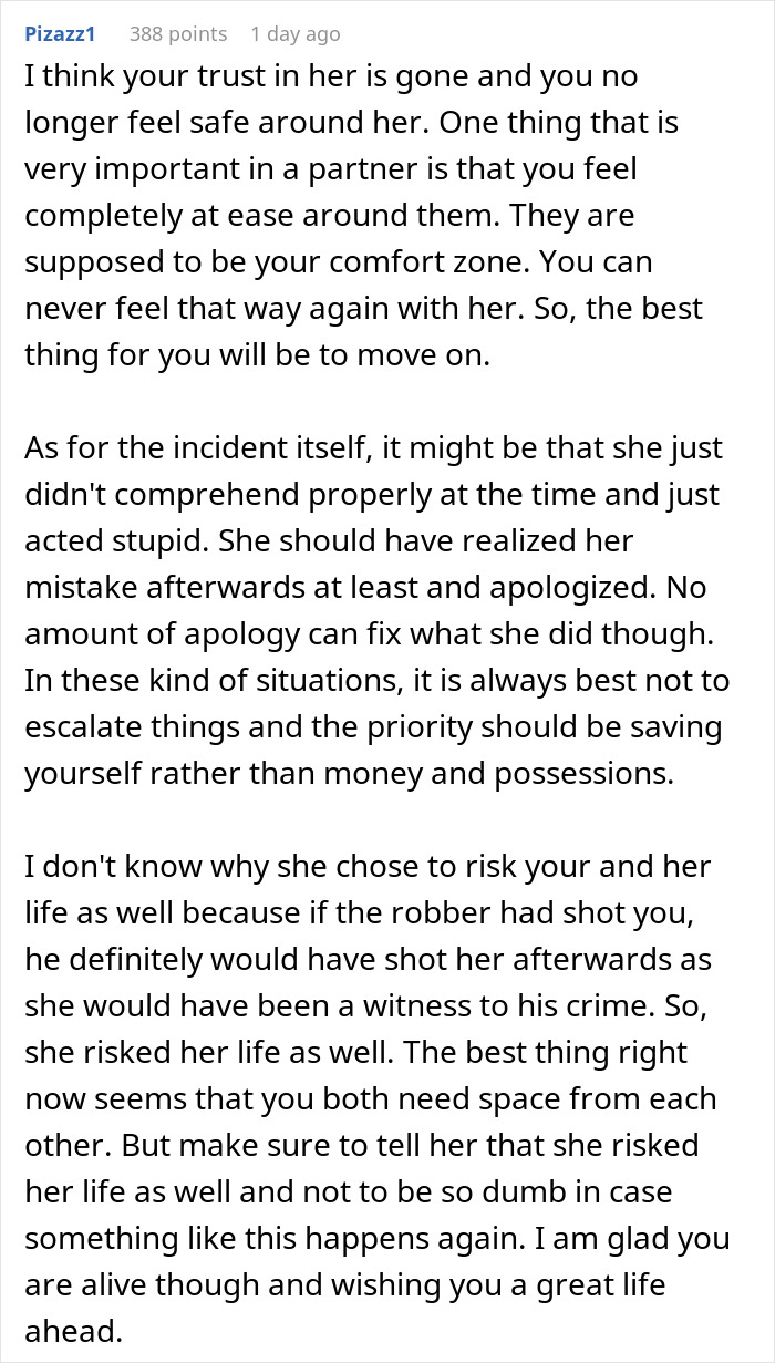 &ldquo;Me And My Girlfriend Were Robbed And How She Acted During Makes Me Want To Dump Her&rdquo;