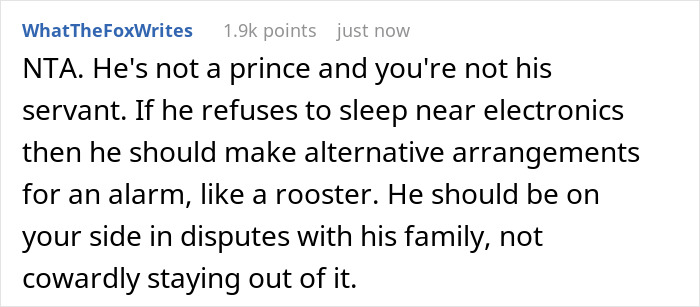"Why Would I Wake Up Early Just To Wake Him Up?": Woman Is Not Invited To Husband's Family Christmas, Doesn't Wake Him Up For His Flight
