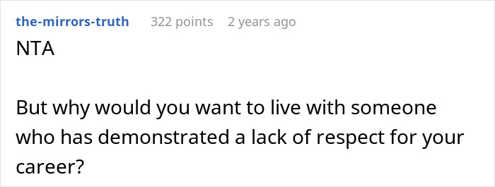 Writer Asks Whether She&rsquo;s Being &ldquo;Unreasonable&rdquo; For Refusing To Find A Different Job To Fit Her Boyfriend&rsquo;s Expectations