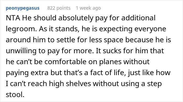 Man Confronts "Giant" 6'8" Man After He Stopped Him From Reclining His Seat On A Plane