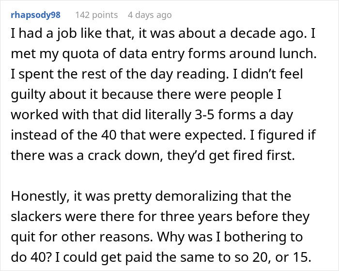 Efficient Employee Learns Boss Expects Him To Do 3 Times More Work Than His Colleagues, Finds A Genius Way To Simulate Working All Day Efficient Employee Learns Boss Expects Him To Do 3 Times More Work Than His Colleagues, Finds A Genius Way To Simulate Working All Day