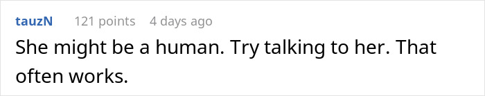 Plane Passenger Annoyed After Learning They Can’t Use Their Tray Table Because A Woman Put A Seat Attachment Over It Plane Passenger Annoyed After Learning They Can’t Use Their Tray Table Because A Woman Put A Seat Attachment Over It