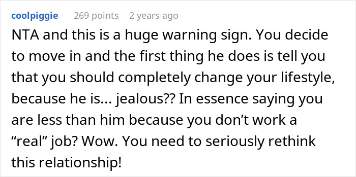 Writer Asks Whether She&rsquo;s Being &ldquo;Unreasonable&rdquo; For Refusing To Find A Different Job To Fit Her Boyfriend&rsquo;s Expectations