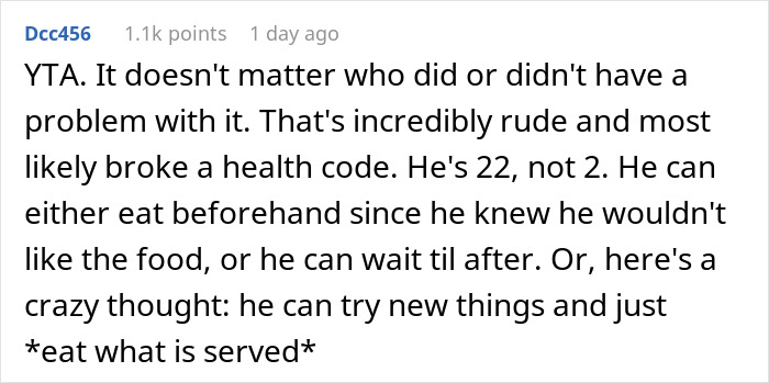 Parent Took Online Wondering Whether They’re Indeed A Jerk For Letting Their 22-Year-Old Bring Fast Food To A Wedding Parent Took Online Wondering Whether They’re Indeed A Jerk For Letting Their 22-Year-Old Bring Fast Food To A Wedding