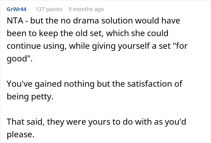 Woman Gets Dubbed 'Ridiculous' For Not Allowing Roommate To Use Her New Cookware As She Ruined The Old Ones