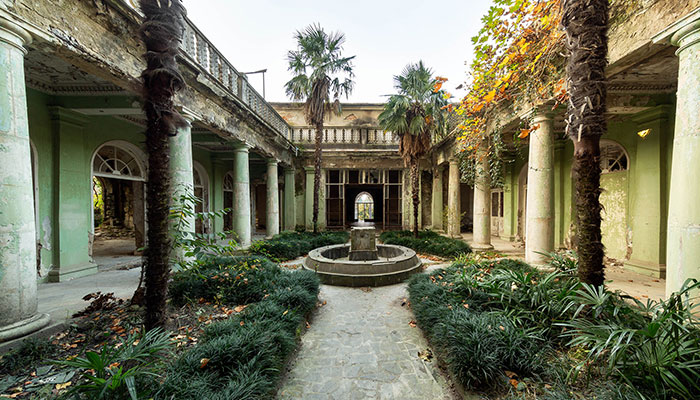 I Paid A Visit To Soviet-Era Spas In Georgia And Was Mesmerized By Their Solemn Beauty (11 Pics)