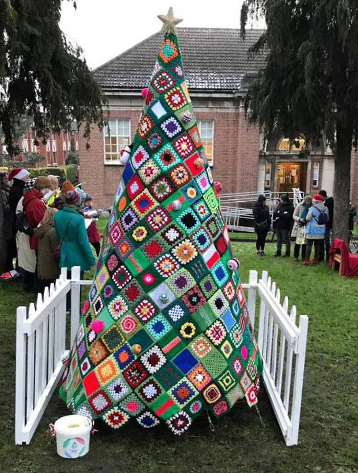 Locals Made This Beautiful Granny Square Christmas Tree In My Neighborhood In Dublin (Ireland)