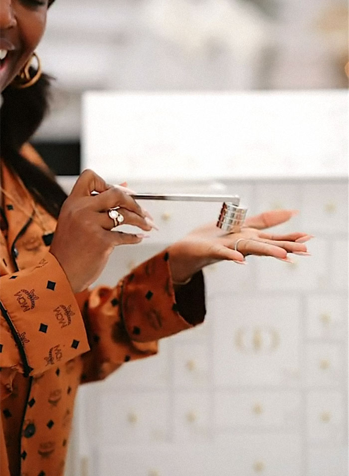 "Day 24 Should Have Been A Full Refund!": The Internet Slams Dior After Woman Shows What's Inside Their $3,500 Advent Calendar