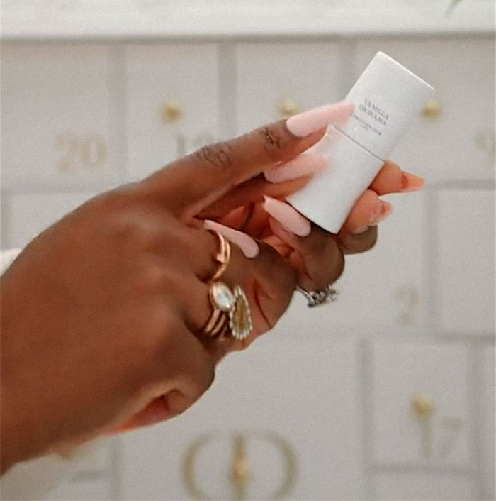 "Day 24 Should Have Been A Full Refund!": The Internet Slams Dior After Woman Shows What's Inside Their $3,500 Advent Calendar