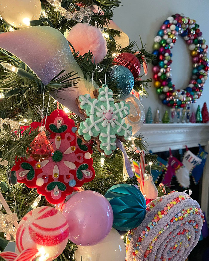 Just A Little Sneak Peek On What Christmas Is Looking Like At My House. Now Back To Crafting And Decorating