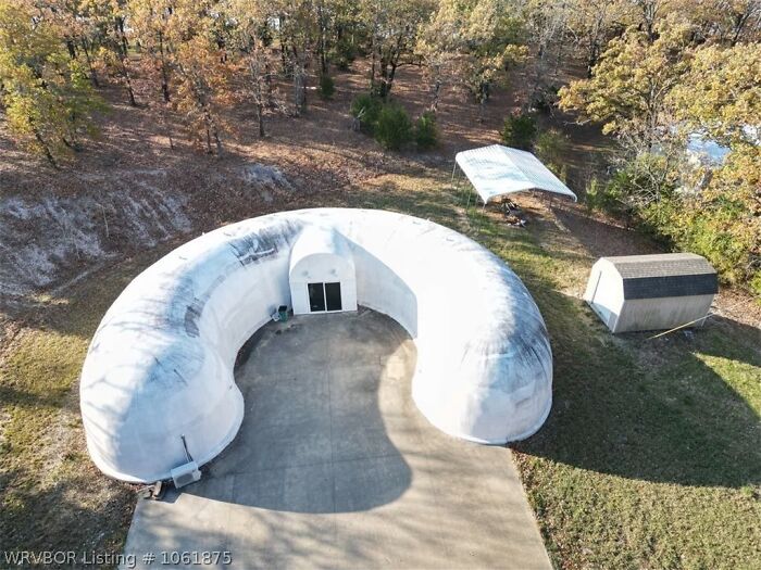 It's Certainly Unique. I Wish The Listing Had Interior Photos!