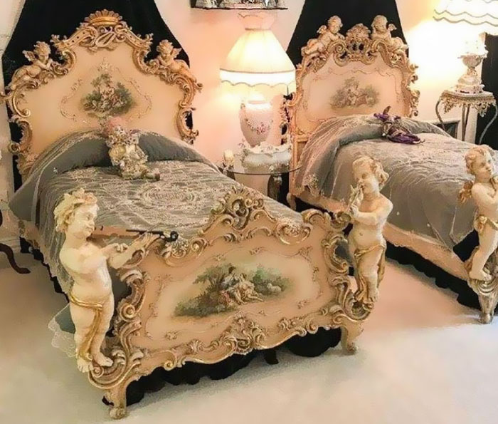 Con todo lo que está pasando, lo que realmente me molesta son esos muñecos