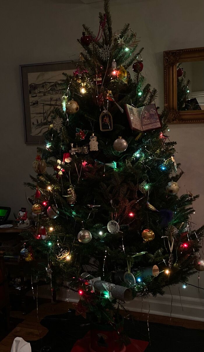 Smallish Real Tree Fraser Fir. Many Vintage Ornaments