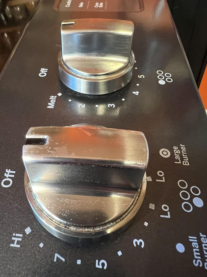 Oven Knobs. 100(?) Years And They Still Have Crevices And Gaps For Gunk