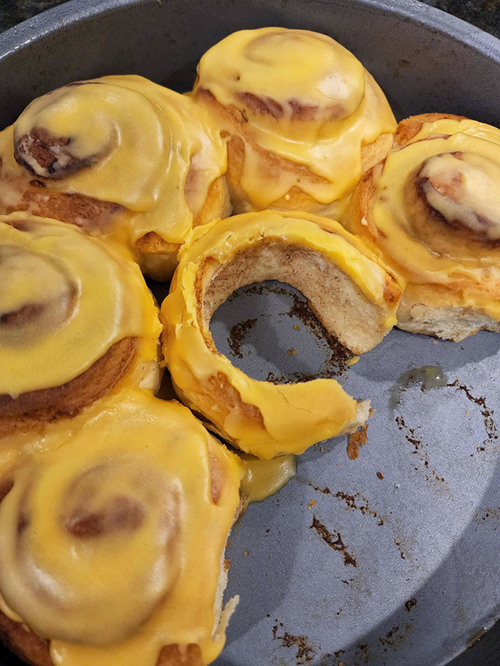 The Way My Wife Eats Cinnamon Rolls