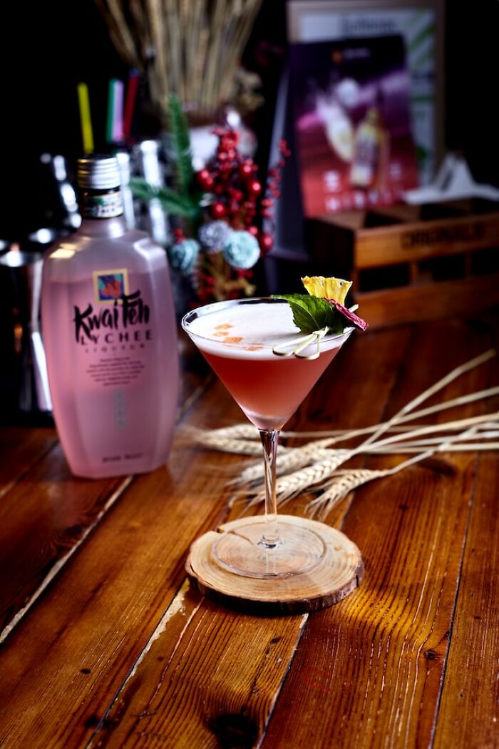 Women Are Sharing Their Exes' Seemingly Harmless Personality Traits That Ended Up Being The Reddest Flags Of Them All (30 Posts)