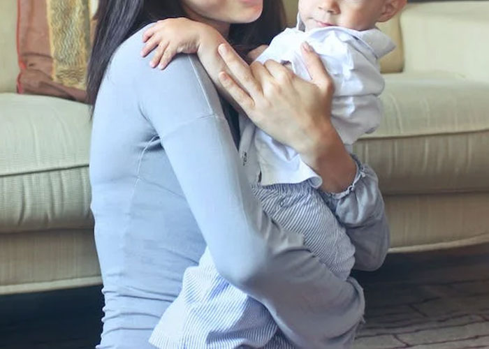 30 Lies About Motherhood That Future Moms Should Be Aware Of, As Shared By Moms Who Already Know Better