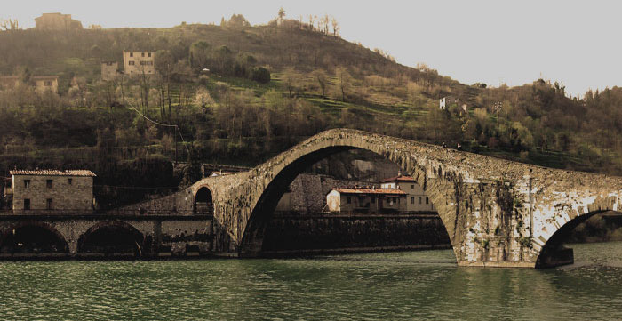 Ponte Della Maddalena bridge with river