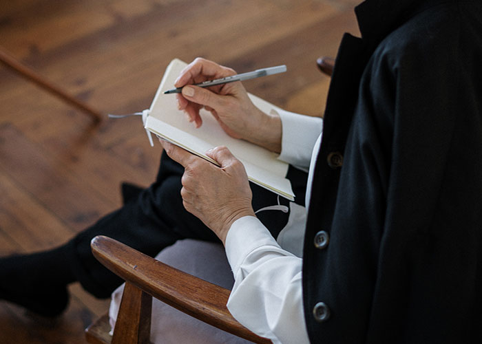 30 People Share Times They Caught Their Partner Cheating And They Gave The Most Ridiculous Excuse