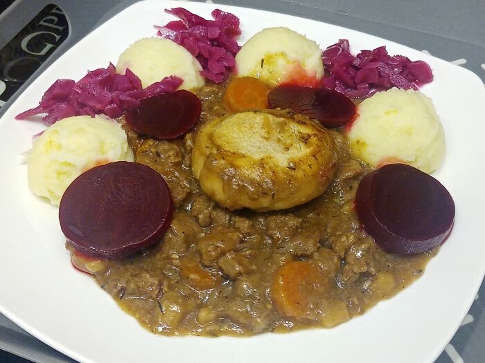 People-Sharing-Dishes-Rate-My-Plate