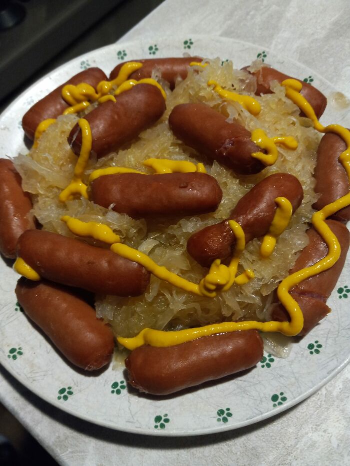 People-Sharing-Dishes-Rate-My-Plate