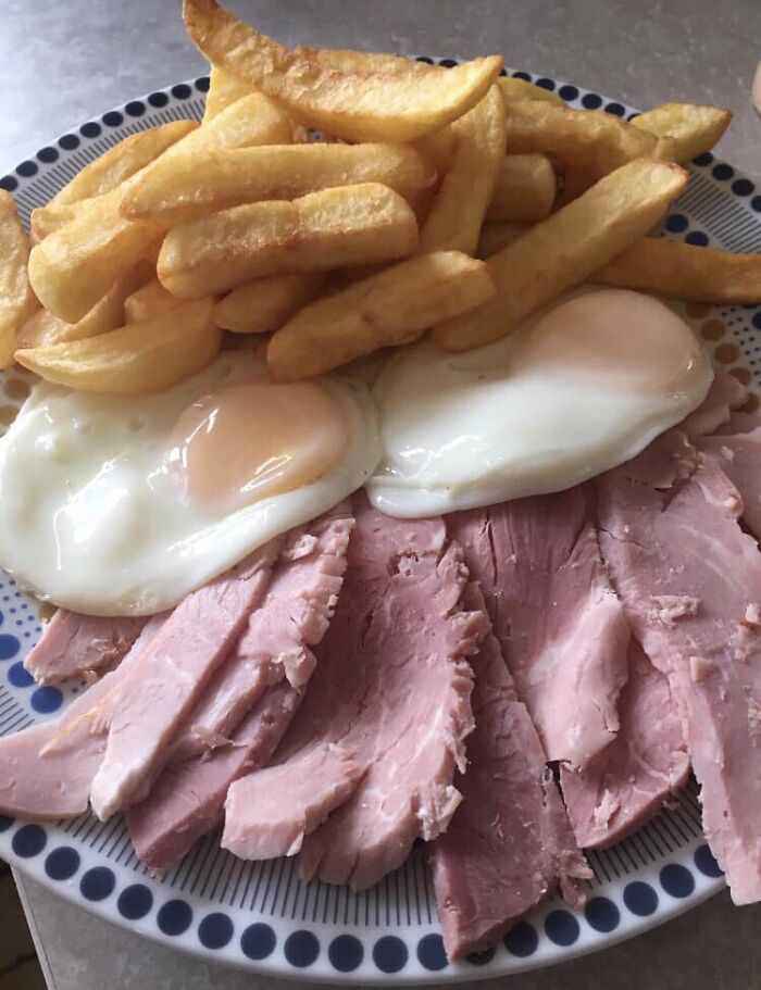 People-Sharing-Dishes-Rate-My-Plate