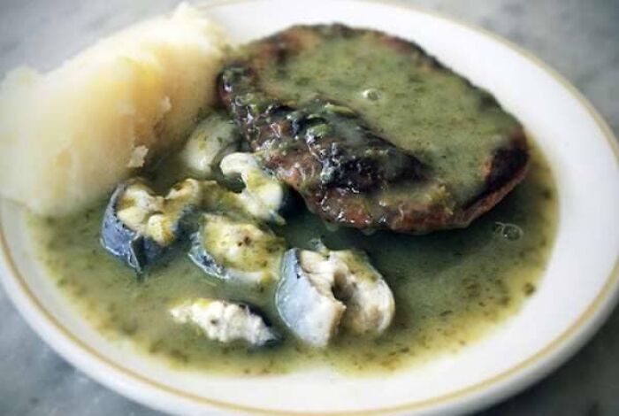 People-Sharing-Dishes-Rate-My-Plate