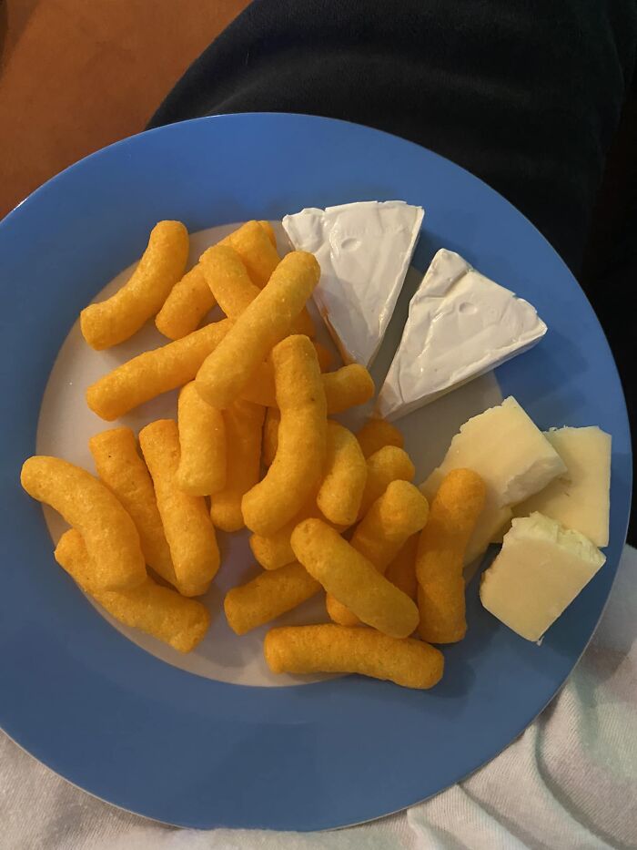 People-Sharing-Dishes-Rate-My-Plate