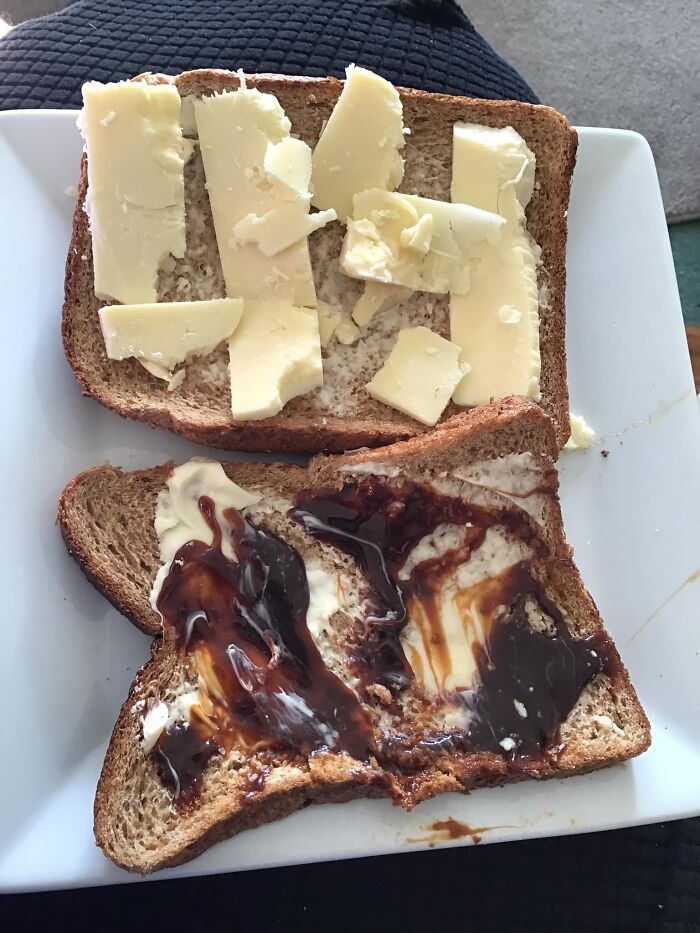 People-Sharing-Dishes-Rate-My-Plate