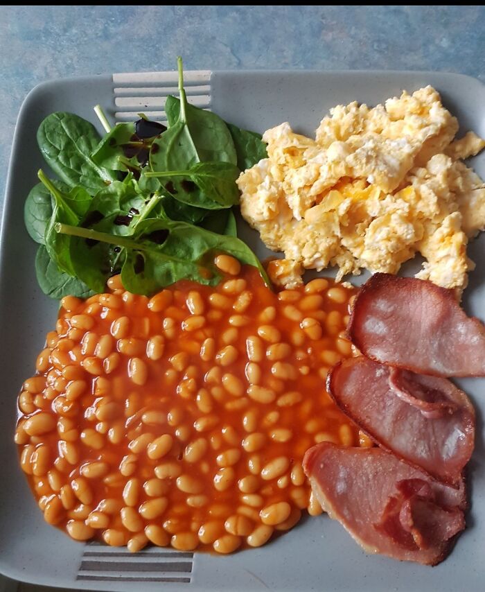 People-Sharing-Dishes-Rate-My-Plate