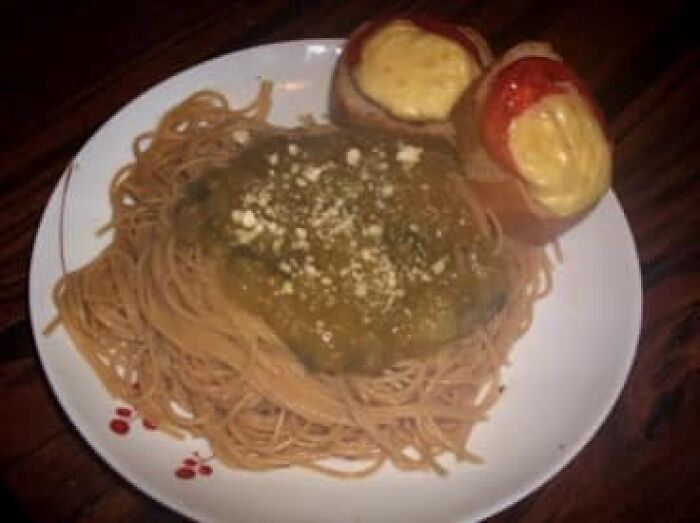 People-Sharing-Dishes-Rate-My-Plate