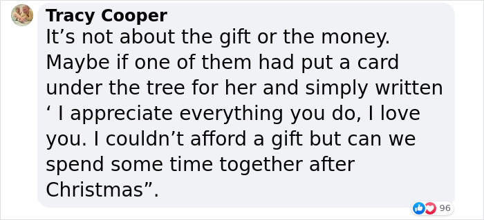 Woman Upset She Didn't Get Any Christmas Gifts After Going Out Of Her Way To Get Presents For Everybody Else