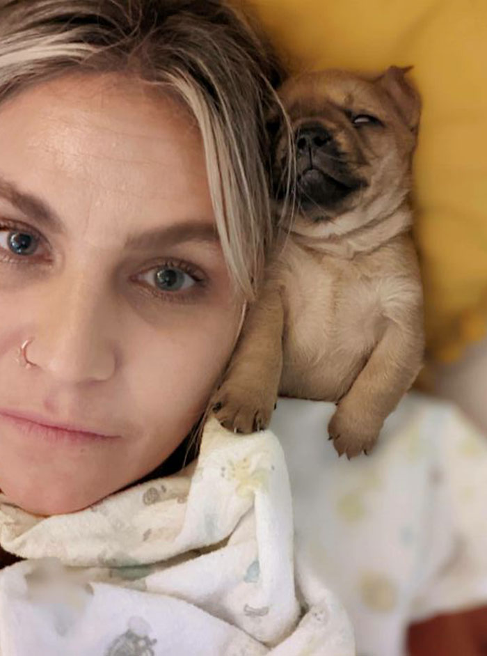 My Sister Rescued A 5 Week Old Puppy. Meet Moxxi