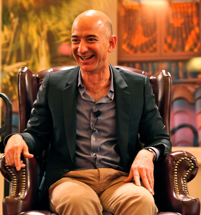 Eye-Opening Online Thread Talks About Rich People And The Idea That They're "Self-Made" Eye-Opening Online Thread Talks About Rich People And The Idea That They're "Self-Made"